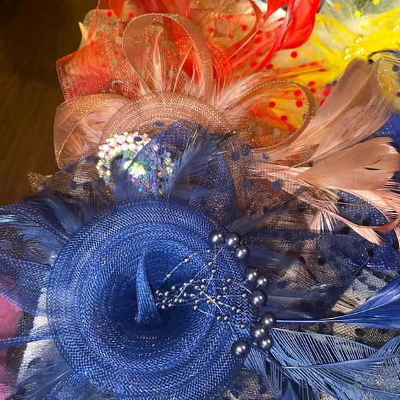 Beautiful hand made flowers. - Picture 2 of 9